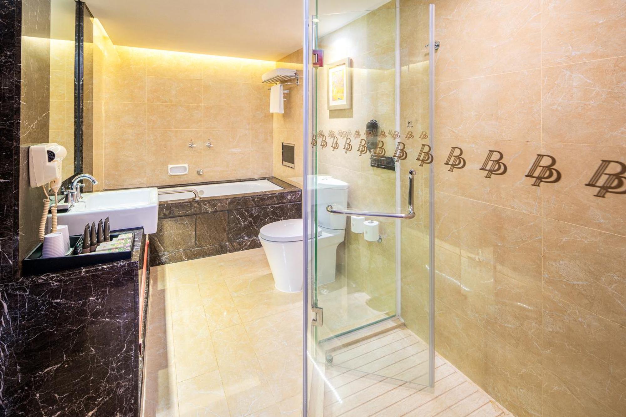Hotel Beverly Plaza Macao Extérieur photo